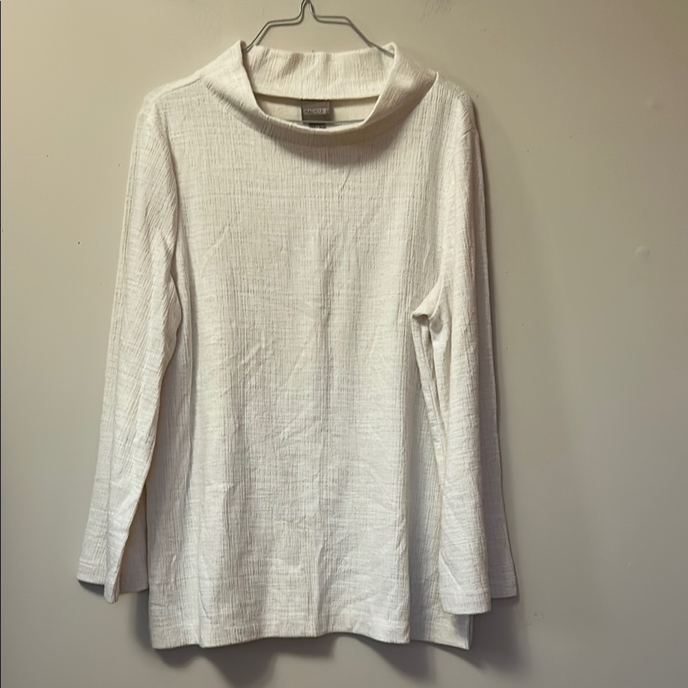Chico's cream textured long sleeve top cotton/polyester  size Chico’s 2 like new